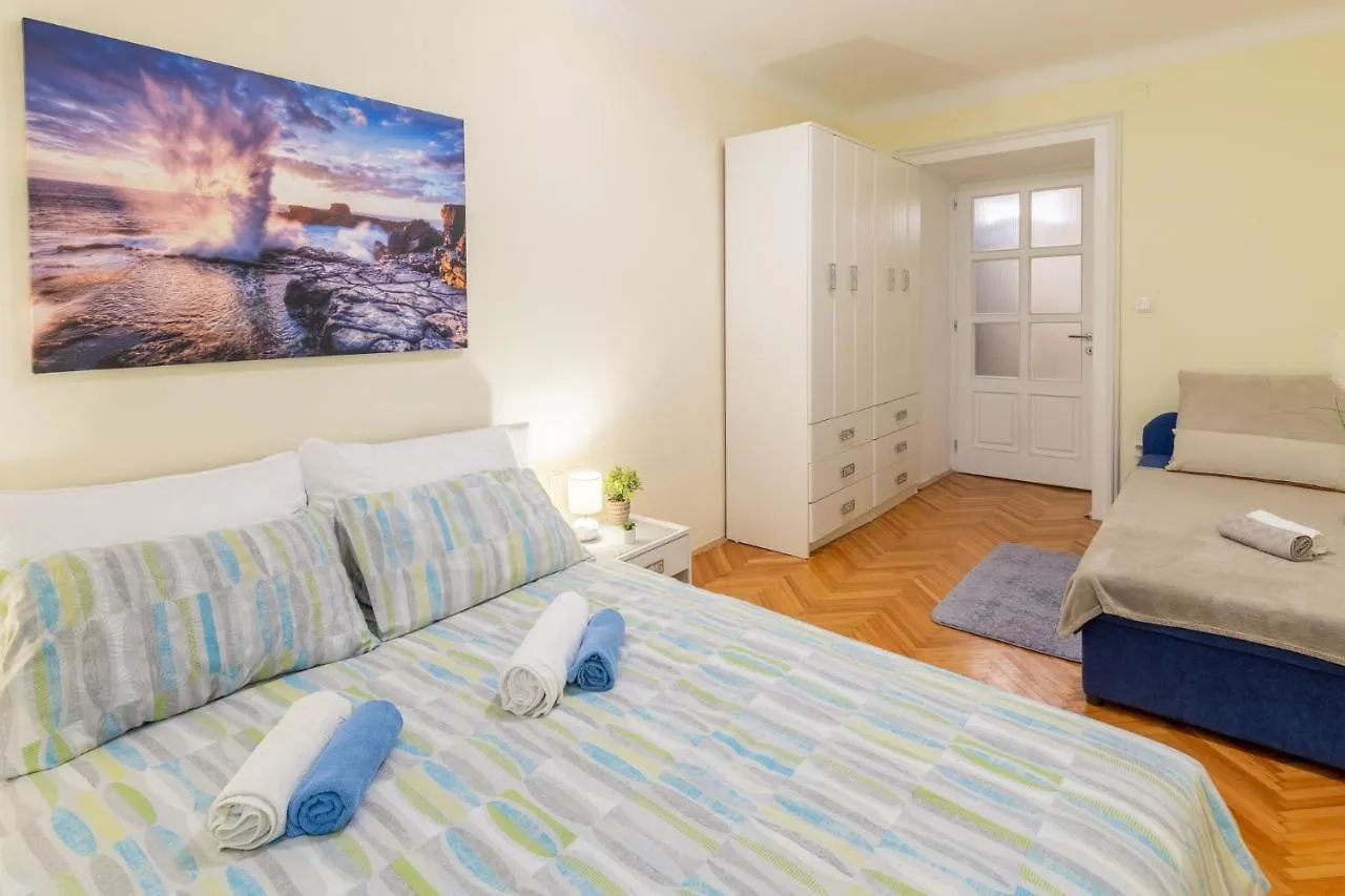 Apartment Apartman Kortil Rijeka